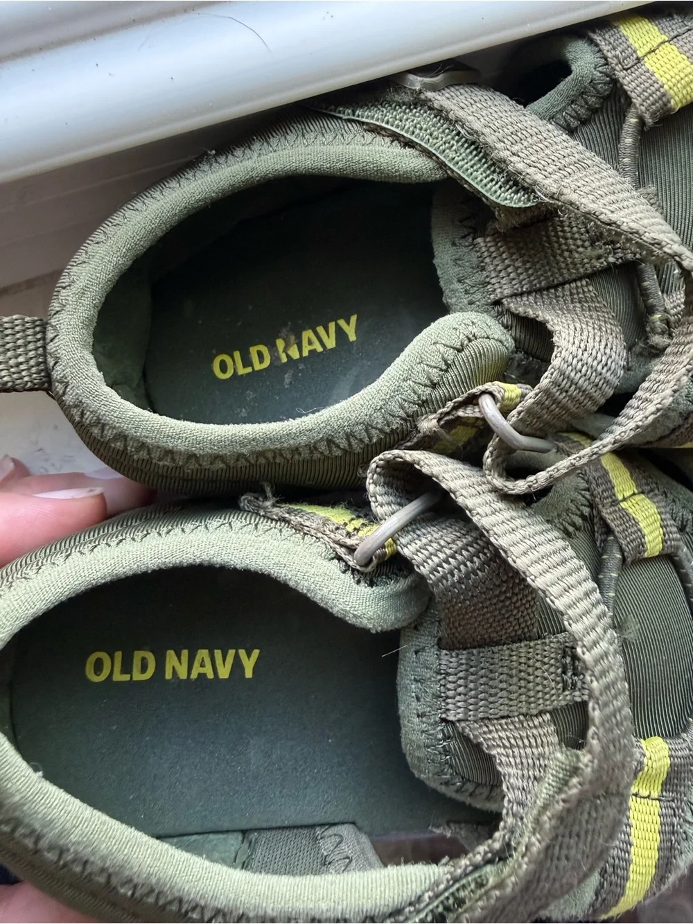 Old Navy Kids' Olive Green water shoes